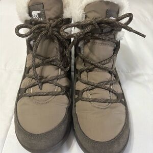 Sorel Taupe/Beige Faux-Fur Lace-Up Winter Boots